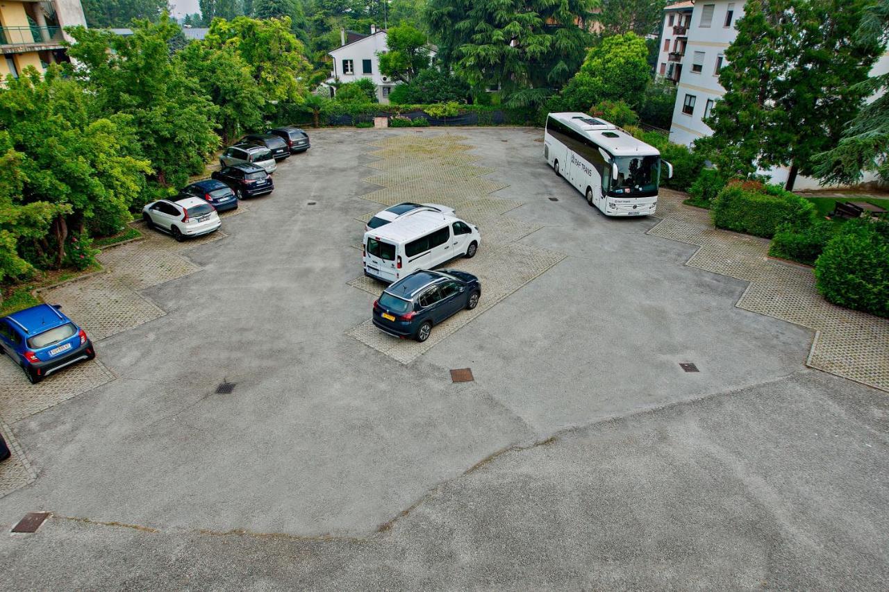 Garibaldi Hotel 3*